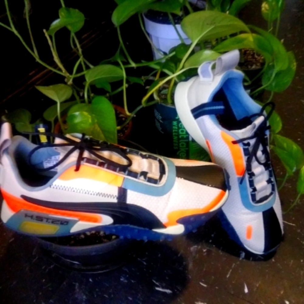 Puma Unisex LQDcell Cream, Blue & Orange Accents W-9, M-7.5